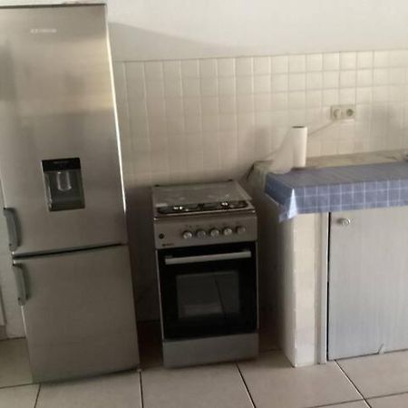 Appartement Dans Propriete Reposante Saint Benoit Bagian luar foto